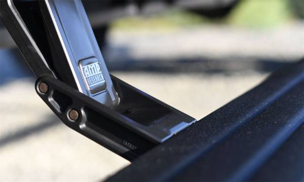 AMP Research - 2019 - 2022 GMC, Chevrolet AMP Research Black Extruded Aluminum PowerStep™ Smart Series - 86254-01A